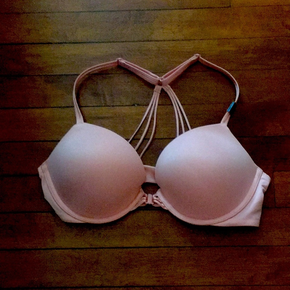 VICTORIA’S SECRET BRA SIZE 36C